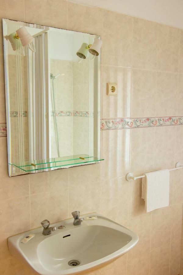 Suites Do Pinhal โปรเอ็งซา-อา-นอวา ภายนอก รูปภาพ